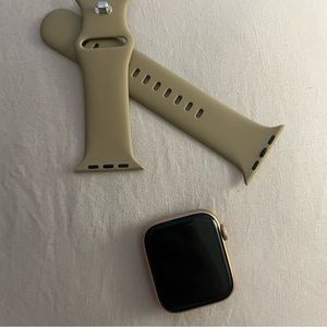 Apple Watch Series 5 • 44MM • Aluminum & Ceramic Case • GPS • WR-50M